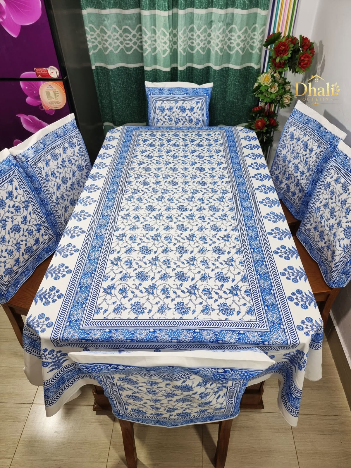 ব্লক ডাইনিং সেট